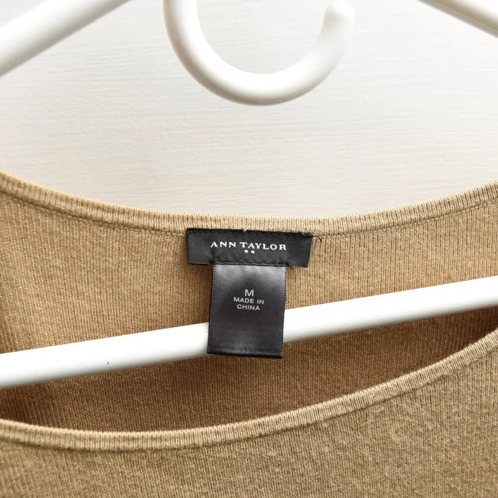 Ann Taylor Khaki‎ Sweater tee crew neck size M - Picture 2 of 5